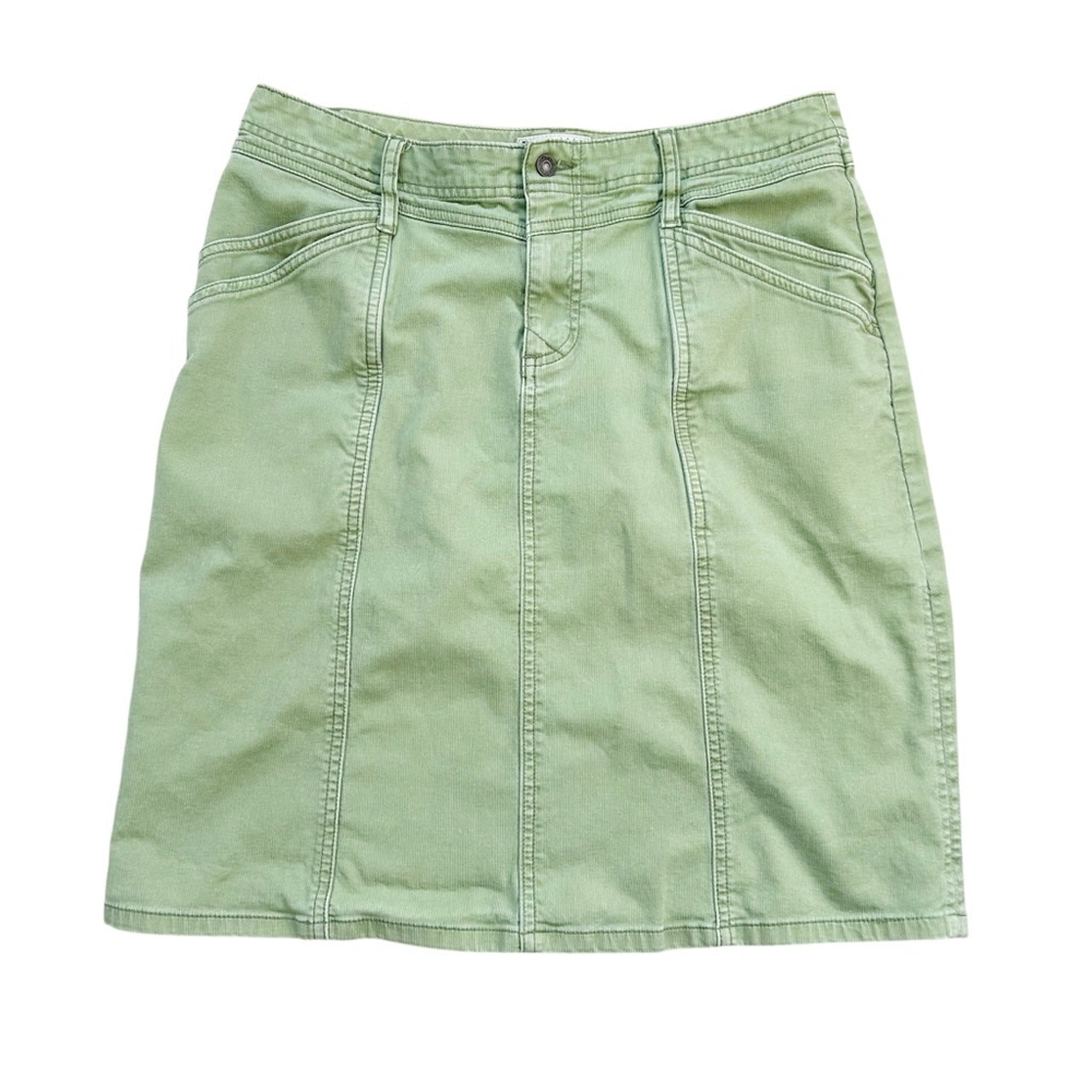Women's Royal Robbins Green Skirt Size 8 With pockets Front Zipper Closure